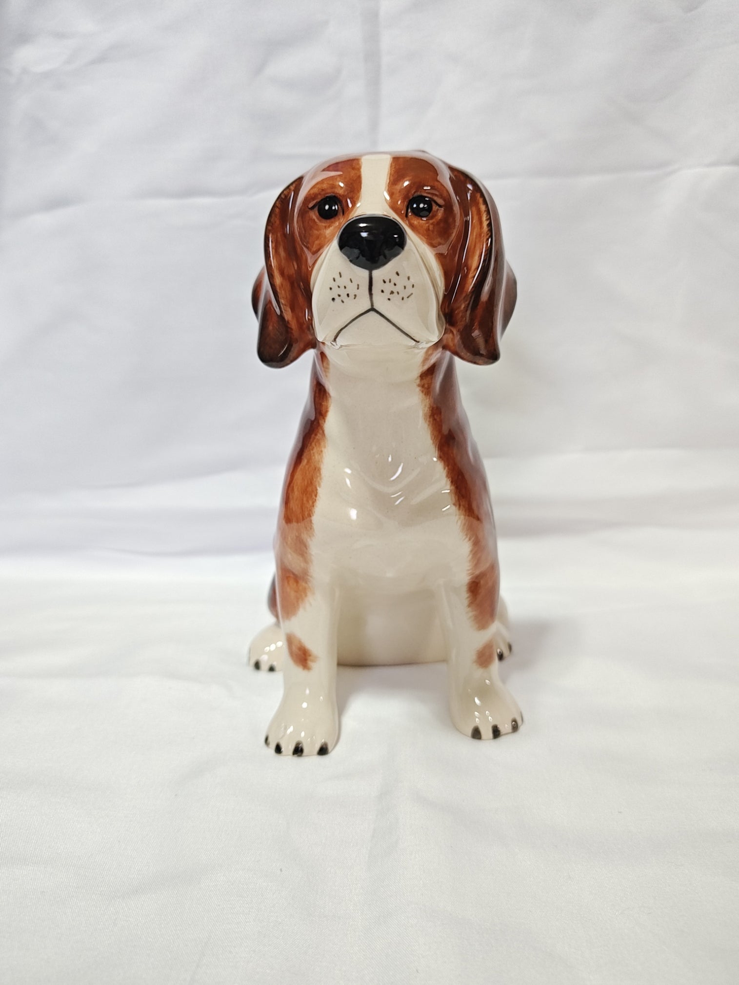 Beagle Hand Painted Ceramic Bank, Entirely Hand Painted For Realistic Appeal 8"