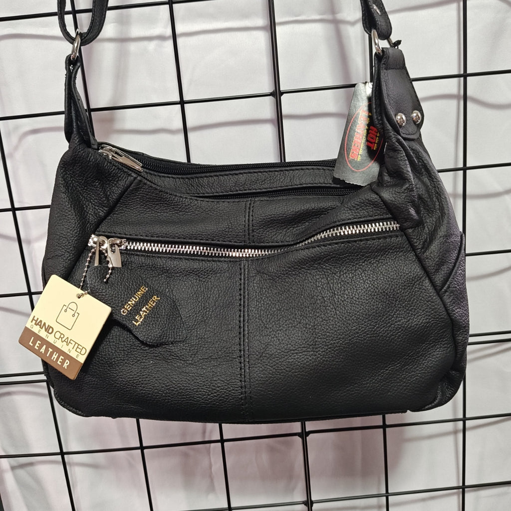 Hot Leathers Large Leather Purse with 4 Zipper Pockets Black 6.5 x 10.5