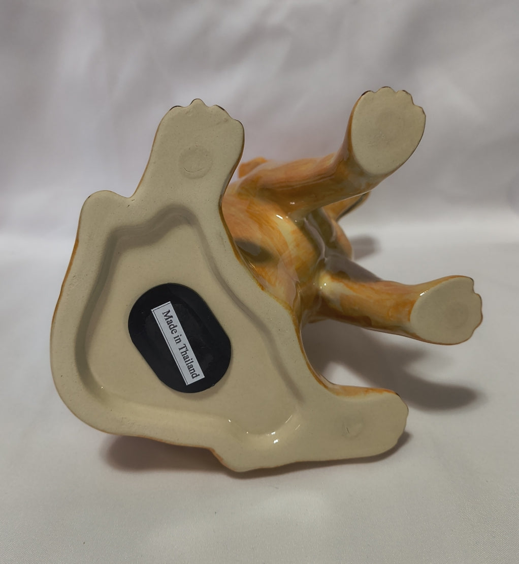 Bottom of Golden Retriever bank