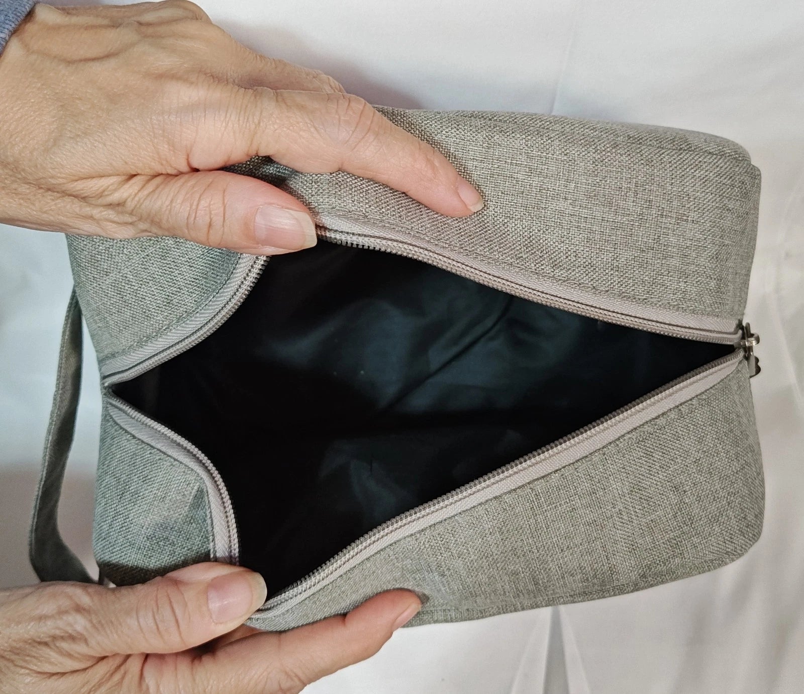 Avalanche Toiletry Bag / Medicine Bag / Kit Travel Pouch Organizer -All Gray